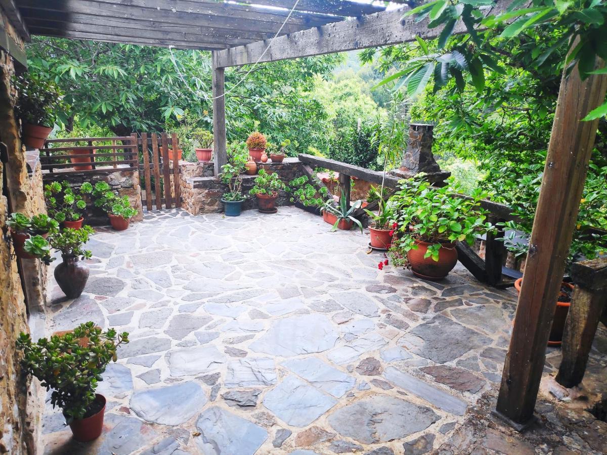 Casa Em Xisto Na Serra Da Lousa, Gondramaz Eksteriør bilde